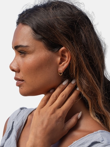 Boucles d'oreilles GOOD.designs en or : devant