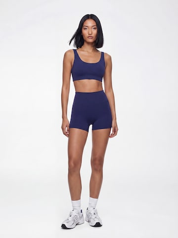 V!BE STUD!OS Topp, värv sinine