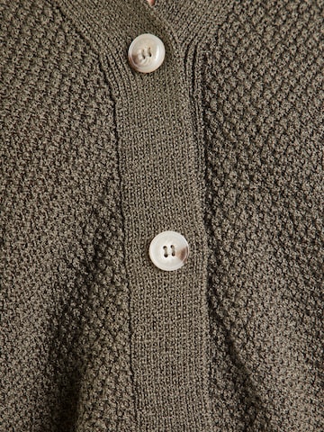 MORE & MORE Knit Cardigan in Green