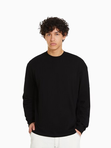 BershkaSweater majica - crna boja: prednji dio