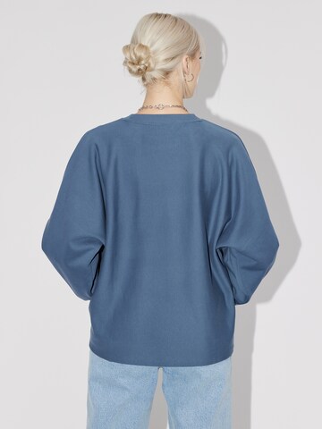 Sweat-shirt 'Jarina' LeGer by Lena Gercke en bleu : derrière