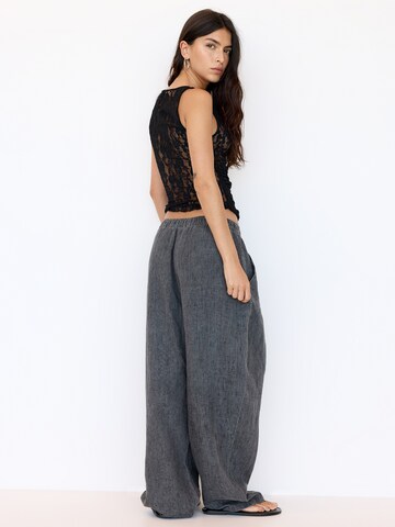 Top di Pull&Bear in nero