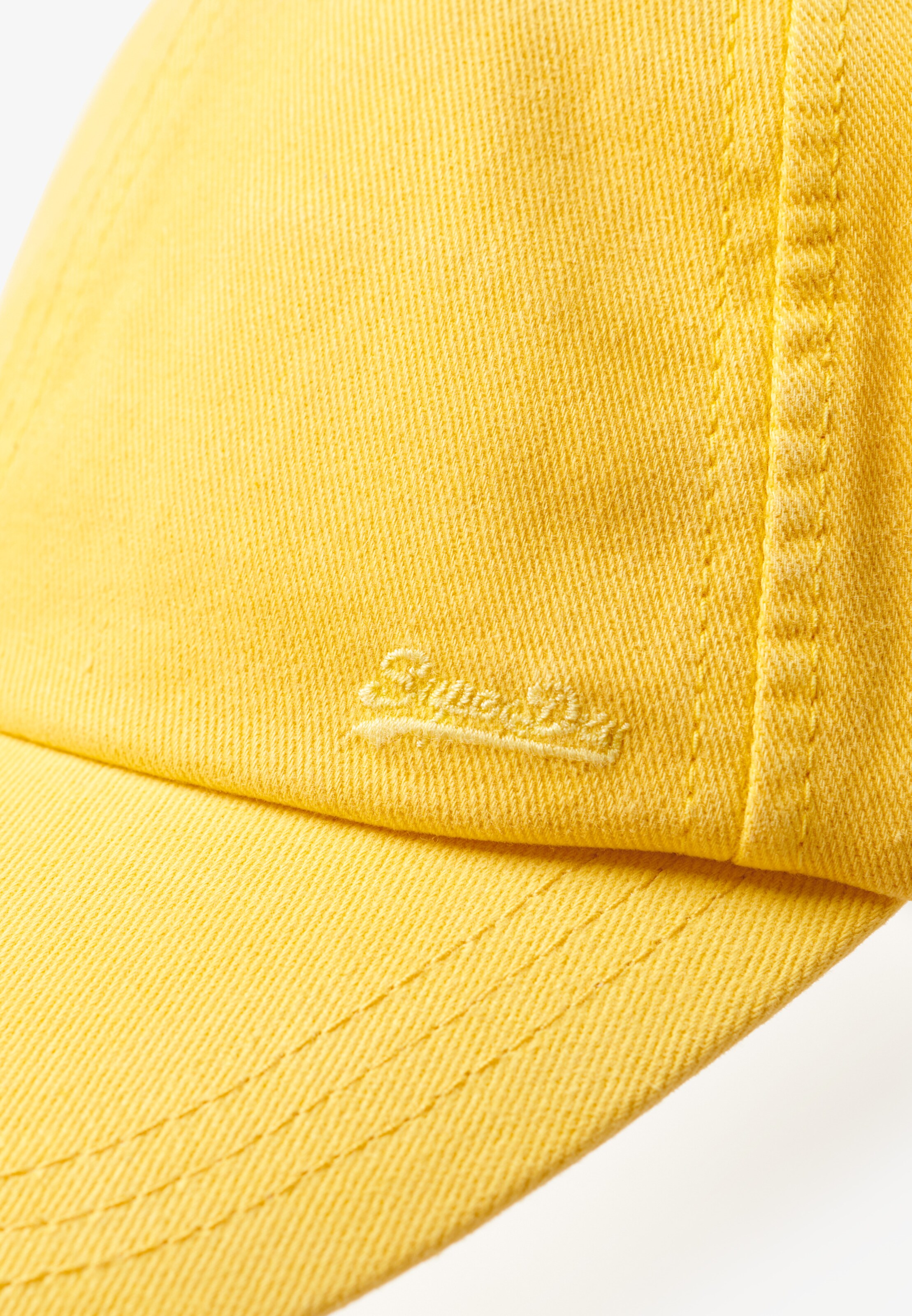 Superdry Pet in Geel