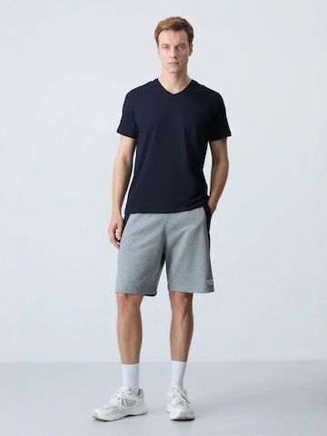 Regular Pantalon Tommy Life en gris
