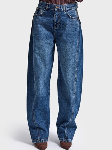 Barrel Jean 'ZIPPER BARREL BALLOON MID RISE JEANS - ROYAL BLUE' IT'S BASIC en bleu