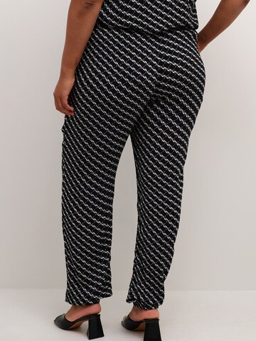 Coupe slim Pantalon 'Marca' KAFFE CURVE en noir