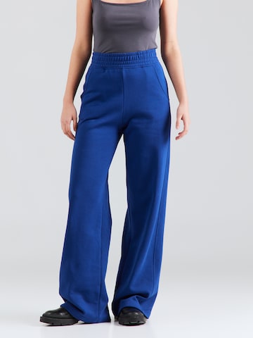 Wide leg Pantaloni de la Karo Kauer pe albastru: față