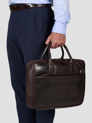 Howard London Laptoptas 'Laptop Bag Stanley Dark Brown' in Bruin: voorkant