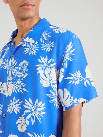GAP Regular fit Риза в синьо