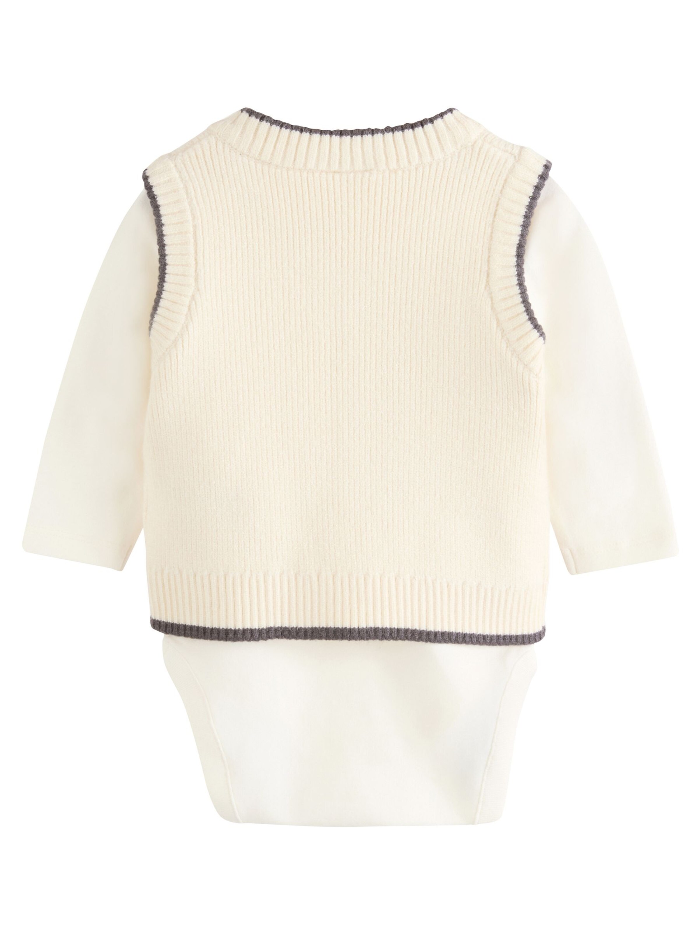 Set de la Next pe alb