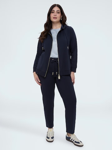 regular Pantaloni di Fiorella Rubino in blu