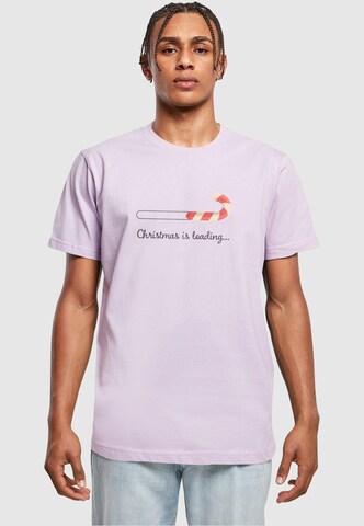 Merchcode Shirt 'Christmas Loading' in Purple: front