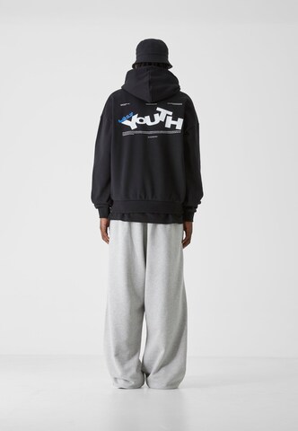 Lost Youth Sweatshirt 'Youth' i svart