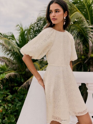 Robe Friends Like These en blanc
