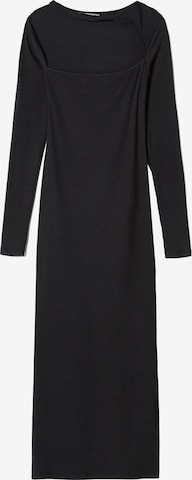 Bershka Kleid in Schwarz: predná strana