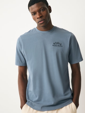 Next - Camiseta en azul