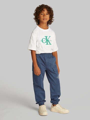 Tapered Pantaloni 'Essential' di Calvin Klein Jeans in blu: frontale