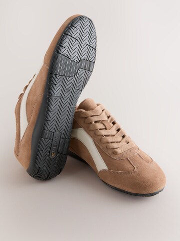 Next Platform trainers in Beige