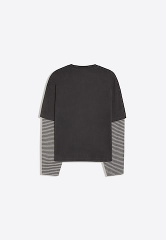 Bershka Tričko - Čierna
