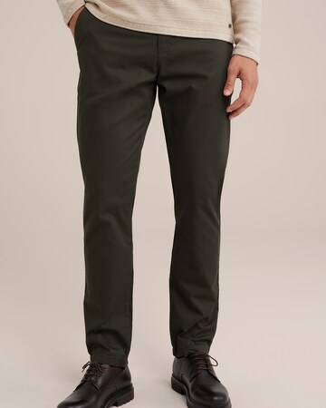 WE Fashion Slim fit Chino trousers in Green: front