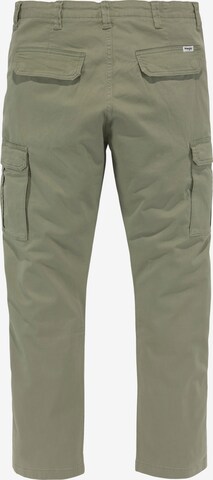 WRANGLER Regular Cargo Pants in Green