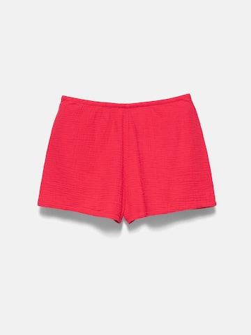 Pull&Bear Štandardný strih Nohavice - Červená