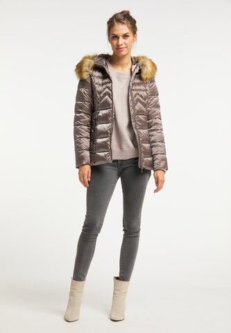 Veste d’hiver Usha en beige