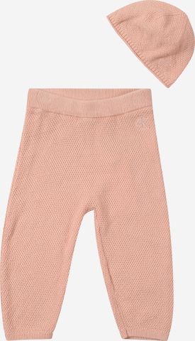 Calvin Klein Jeans Regular Trousers in Pink: front