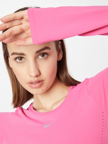 NIKE Функциональная футболка 'Aura' в Ярко-розовый