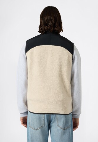 Champion Vest in Beige