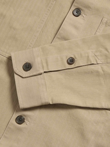 Marks & Spencer Comfort Fit Jacke in Beige