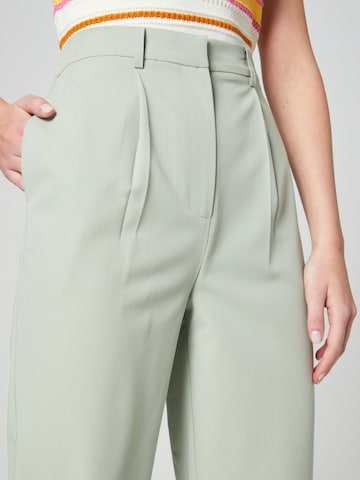 Guido Maria Kretschmer Women - Slimfit Pantalón plisado 'Pearl' en verde