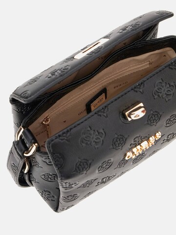 GUESS Umhängetasche 'Phoebe' in Schwarz