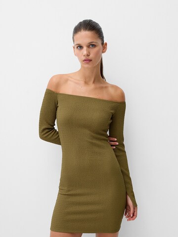 Abito di Bershka in verde: frontale