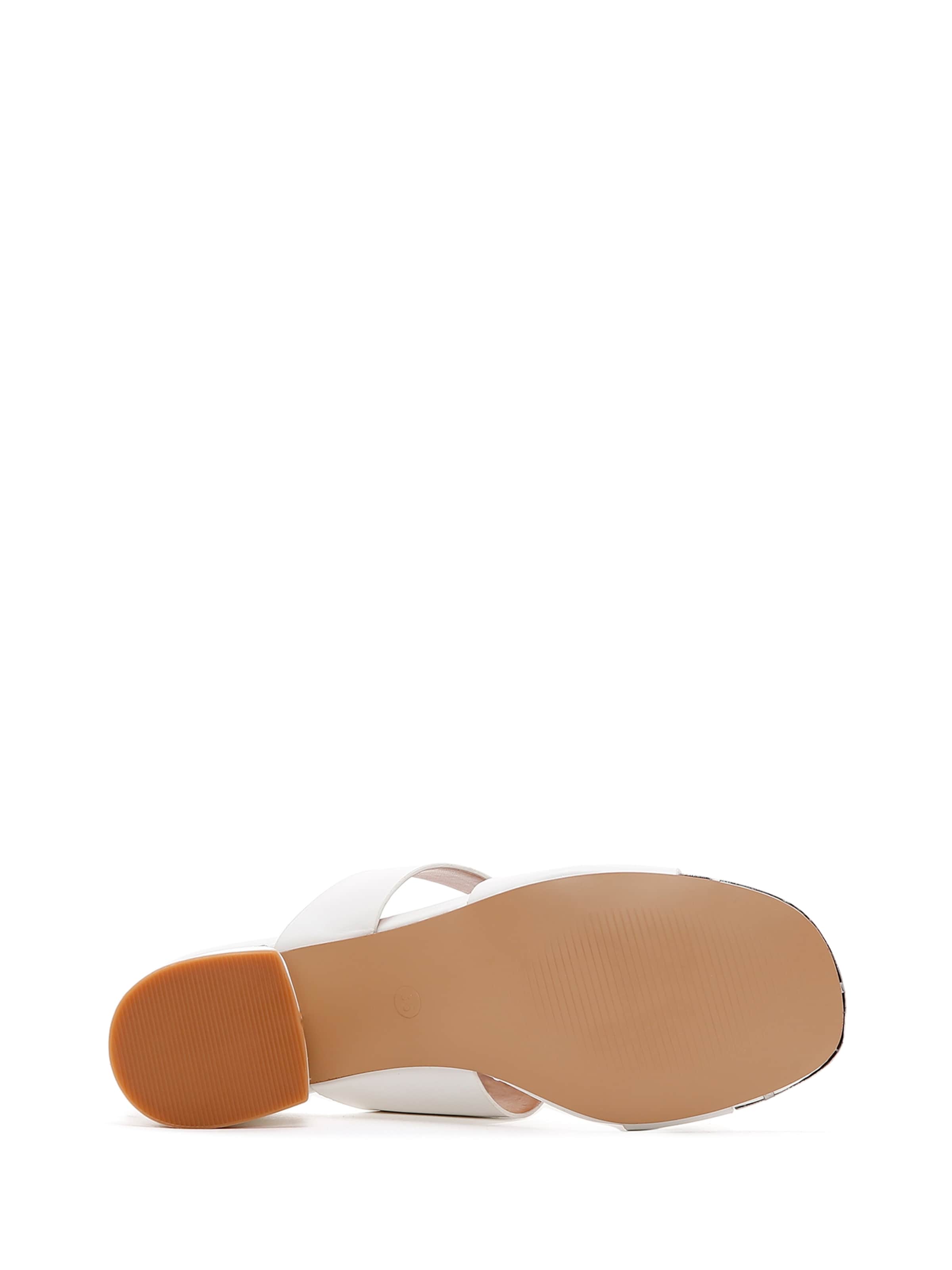 Zoccoletto di Derimod in bianco