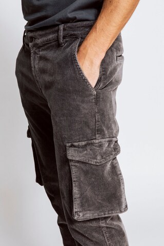 Zhrill Loosefit Cargohose in Grau