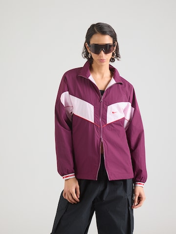 Nike Sportswear Tussenjas in Rood: voorkant