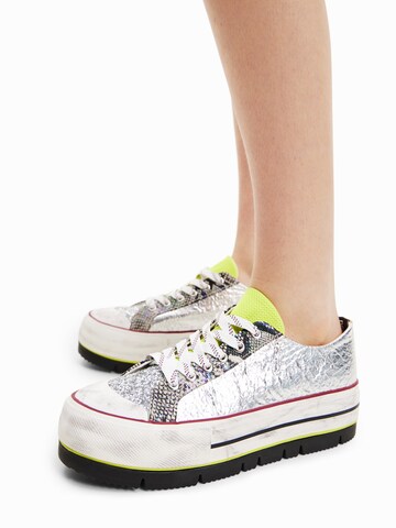 Desigual Sneaker in Silber
