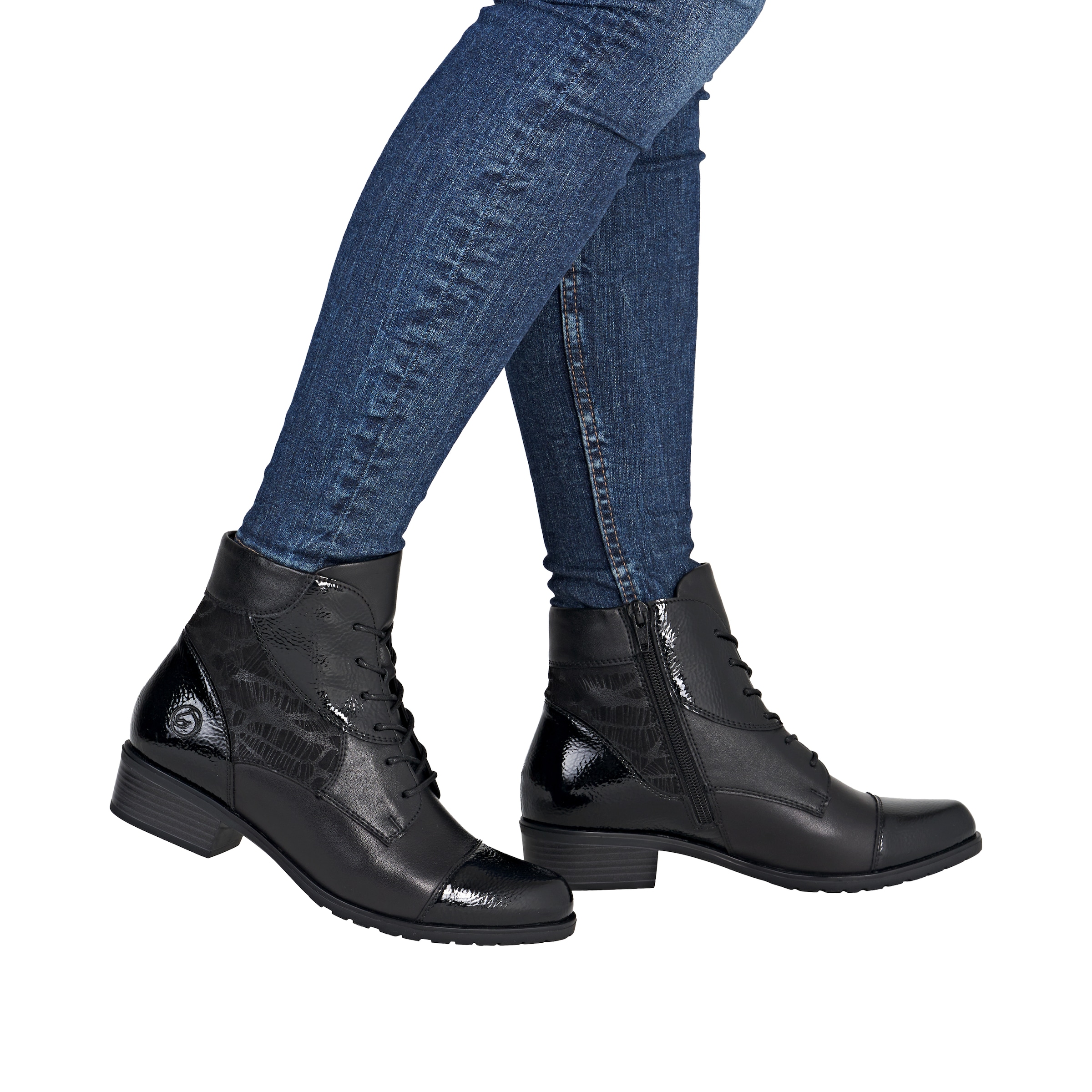 Bottines à lacets REMONTE en noir