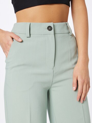 modström Trousers with creases 'Gale' in Green