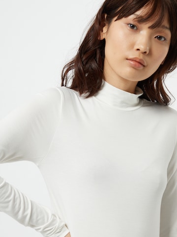 Gina Tricot Shirt 'Dorsia' in White