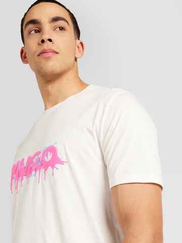 T-Shirt 'Dacation' HUGO en blanc