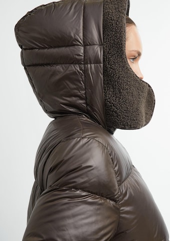 COMMA Winter Jacket in Brown: side