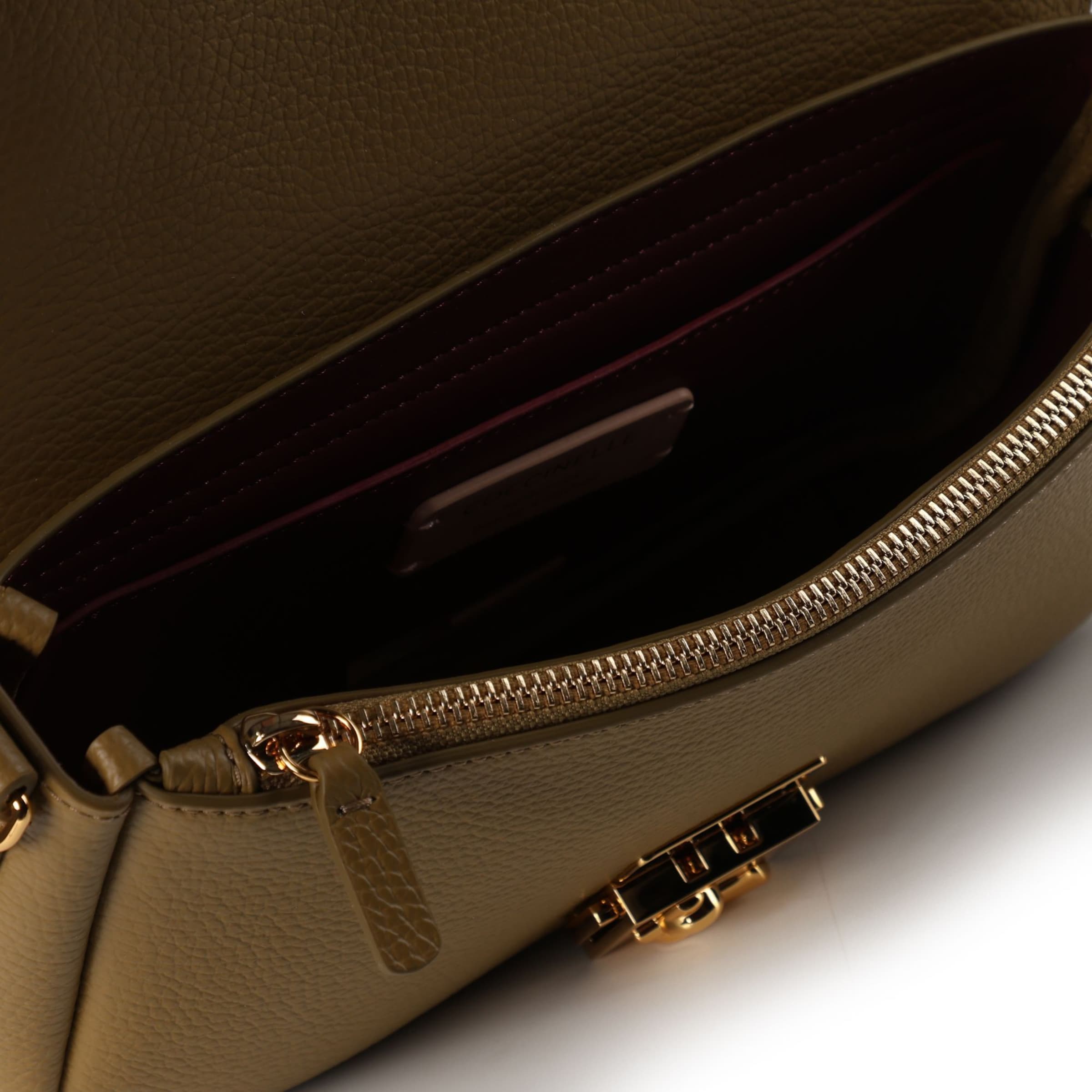 Coccinelle Schultertasche 'C-Me Lock' in Braun