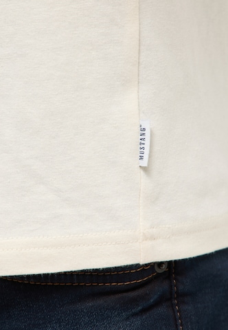 MUSTANG Shirt 'Austin' in Weiß