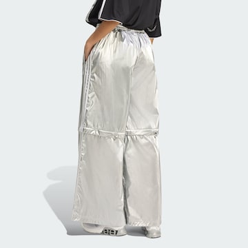 Wide Leg Pantalon 'Adilenium Season 4 Teamgeist' ADIDAS ORIGINALS en argent
