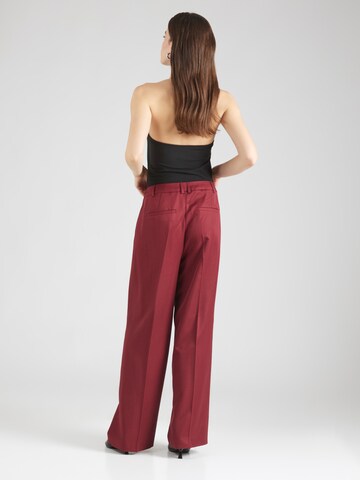 COMMA Wide leg Pleated Pants in Red