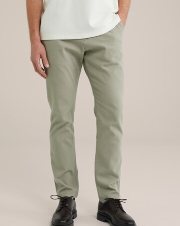 WE Fashion Slimfit Chino in Groen: voorkant