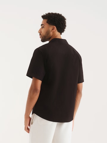 ABOUT YOU x Kevin Trapp - Ajuste regular Camisa 'Marius' en negro