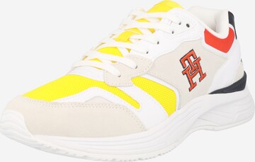 Sneaker bassa di TOMMY HILFIGER in giallo: frontale